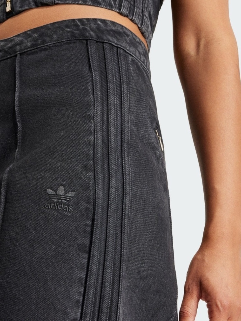 adidas Black Wide Leg Jeans 35” - Picture 3 of 11
